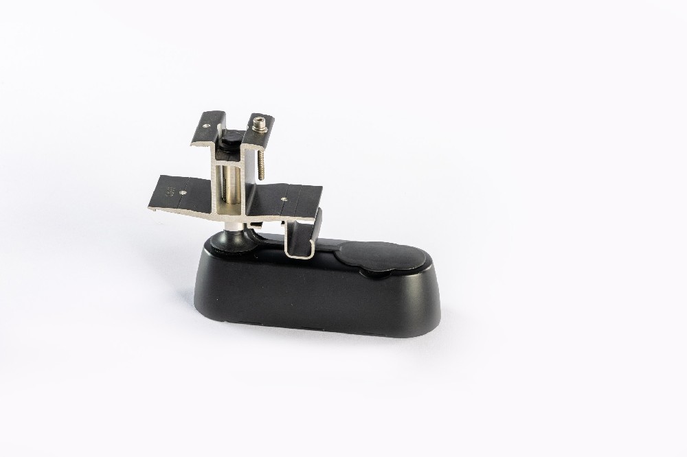 光伏支架定制:優(yōu)化設(shè)計與材料選擇的實踐分享